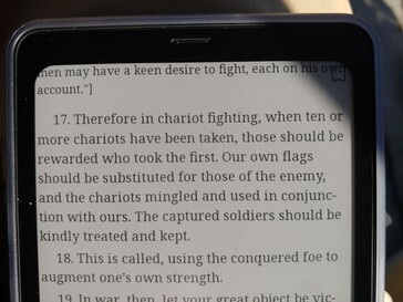 Les coins arrondis coupent le texte.