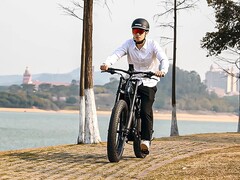 Le Cyrusher Nitro e-bike est équipé d'un moteur Bafang de 1 000 W. (Source de l'image : Cyrusher)