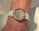 La smartwatch Garmin Lily 2 (photo) reçoit la version bêta 8.01. (Source : Garmin)