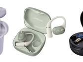 Les écouteurs JVC Kenwood : le modèle d'entrée de gamme HA-A4T, le modèle de milieu de gamme HA-NP80T et le modèle haut de gamme HA-FW5000T (de gauche à droite).
