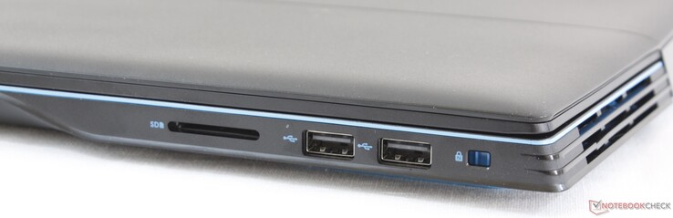Côté droit : lecteur de carte SD, 2 USB 2.0, verrou de sécurité Noble.