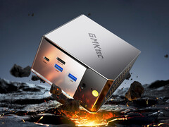 Le GMKtec M8 est relativement compact (111 x 107 x 63 mm) et pèse 490 g. (Source : GMKtec)