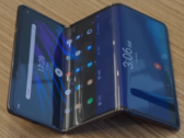 Un exemple de tablette multi-pliée. (Source : YouTube)