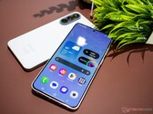 Après le lancement de l'Galaxy A57 5G présenté ici, Samsung devrait bientôt commercialiser l'Galaxy M67 5G.