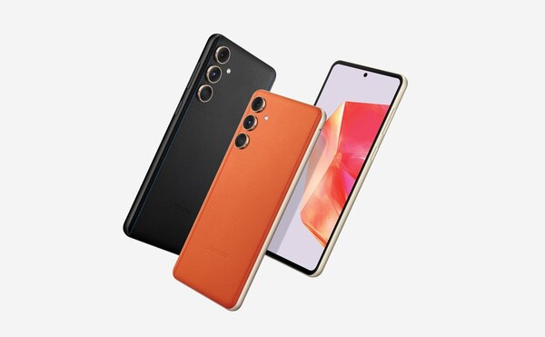 Le Galaxy C55 a une finition en cuir au dos et est exclusif à la Chine. (Source de l'image : Samsung)