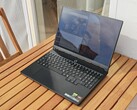 L'écran brillant du Lenovo Legion 5 15AGP11.