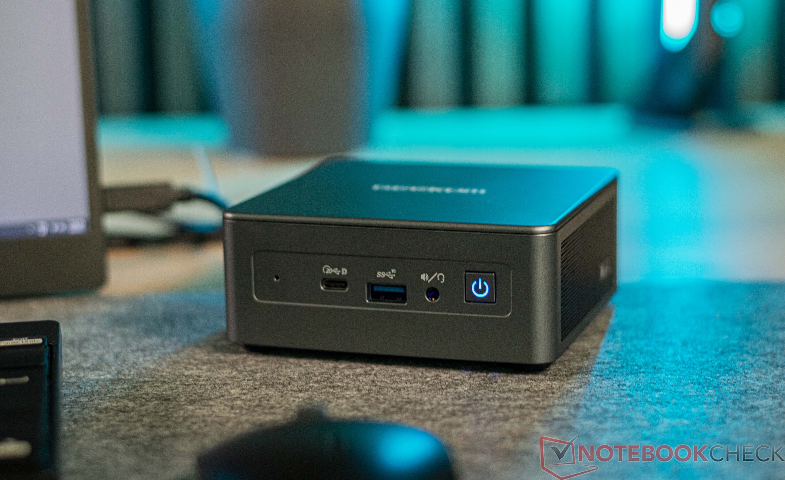 OneXplayer Mini Pro : un Core i7-1260P au coeur de la console PC