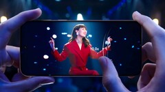 Les vidéos de présentation de la série Huawei Pura 80 renvoient à l'histoire des appareils photo phares de Huawei et promettent la meilleure qualité de zoom. (Source de l'image : Huawei)