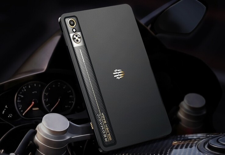 La RedMagic Gaming Tablet 3 Pro est dotée d'un écran OLED de 165 Hz (Source de l'image : RedMagic)