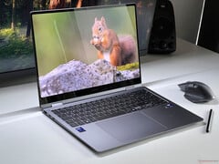 Une variante du Samsung Galaxy Book6 Pro avec un Intel Core Ultra X7 358H a été repérée en ligne (photo : Galaxy Book5 Pro 360 ; source d'image : Notebookcheck)