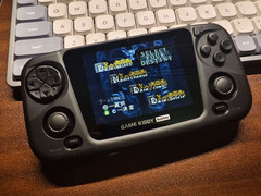 La GKD Bubble doit son design à la SEGA Game Gear. (Source de l'image : Z-Pocket Game)