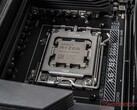 La Ryzen 7 9800X3D devrait succéder à la 7800X3D le 7 novembre. (Source de l'image : Notebookcheck)
