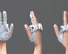 Le prototype de gant couvre partiellement la main, en se concentrant sur la surface de l'extrémité du doigt (Image courtoisie : Sharp)