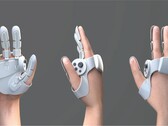 Le prototype de gant couvre partiellement la main, en se concentrant sur la surface de l'extrémité du doigt (Image courtoisie : Sharp)