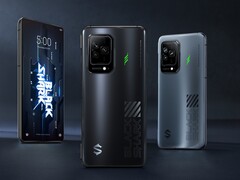 Le smartphone de jeu Black Shark 5 Pro est lancé à 799 USD avec un écran tactile OLED de 144 Hz, un taux d'échantillonnage de 720 Hz, un refroidisseur à chambre à vapeur, une charge rapide de 120 W et un SoC Snapdragon 8 Gen 1 de 4 nm