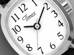 Les nouvelles montres Timex Cavatina Mini présentent des cadrans épurés et minimalistes.