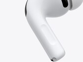 Les prochains écouteurs AirPods Pro devraient, selon certaines informations, bénéficier d'une amélioration de la caméra par rapport aux AirPods Pro 3 illustrés ici. 