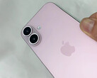 L'iPhone 16 Pro Max pourrait être le plus grand iPhone jamais conçu lorsqu'il sera lancé cet automne. (Source de l'image : Sonny Dickson)