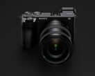 Sony destine le nouvel Alpha 6700 aux vidéastes et aux photographes hybrides qui privilégient un format réduit sans pour autant renoncer aux performances ou à l'ergonomie. (Source de l'image : Sony)