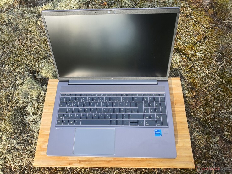 HP ZBook Power 15 G8 avec durabilité MIL STD-810H