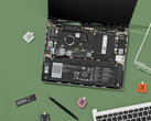 Une photo promotionnelle du Framework Laptop 13 montrant ses composants internes