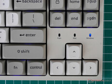 Témoins lumineux du Keychron C1 Pro 8K. 