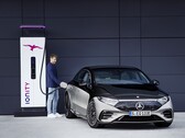 Mercedes-Benz a annoncé un nouveau système tarifaire simplifié pour son programme Mercedes me Charge. (Image source : Mercedes-Benz)