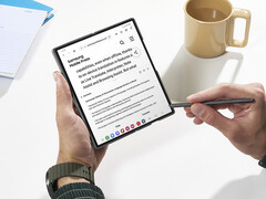 Le déploiement de One UI 7 stable pour les téléphones et tablettes Galaxy est désormais prévu pour avril 2025 (Image source : Samsung)