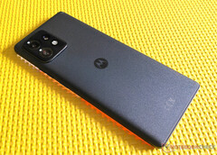 Motorola n&#039;a sorti qu&#039;un seul smartphone équipé du Snapdragon 8 Gen 2 jusqu&#039;à présent, mais sous trois noms. Photo du Edge 40 Pro. (Source de l&#039;image : Notebookcheck)