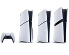Manette PlayStation DualSense, console PS5 avec lecteur de disques, PS5 Digital Edition et PS5 Pro (de gauche à droite).