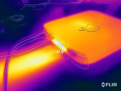 Températures de surface testées sous contrainte après 1 heure : maximum ~42 °C au niveau de la bouche d'aération