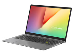 Asus VivoBook S15 S533EQ en révision : Un appareil polyvalent et élégant avec des faiblesses d&#039;équipement