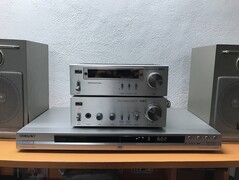 Ce lecteur stéréo Aiwa a servi d'inspiration directe pour la conception du matériel (Source d'image : Rodmg via Hackaday)