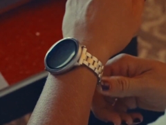 De nouveaux bracelets de smartwatch Amazfit Active 2, dont une option en métal (photo), pourraient être en préparation. (Source de l&#039;image : Amazfit via Instagram)