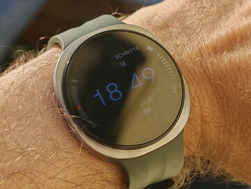 Galaxy Watch9 exposée à la lumière directe du soleil