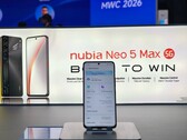 Avec une diagonale de 7,5 pouces, le Nubia Neo 5 Max est incontestablement un poids lourd.