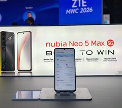 Avec une diagonale de 7,5 pouces, le Nubia Neo 5 Max est incontestablement un poids lourd.
