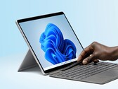 Il semblerait qu'une véritable Surface Pro X de nouvelle génération soit en cours de développement, Surface Pro 8 en photo. (Image source : Microsoft)