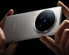 Le X200 Ultra suivra les traces du X100 Ultra, illustré, avec trois appareils photo orientés vers l'arrière. (Source de l'image : Vivo)