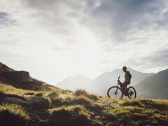 Le vélo électrique Centurion No Pogo SL est doté d&#039;un cadre en carbone léger. (Source de l&#039;image : Centurion)