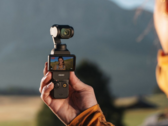 La prochaine caméra compacte à cardan DJI Pocket 4 devrait être 35 % plus légère et nettement plus petite que la Pocket 3 illustrée ici. (Source de l'image : DJI)