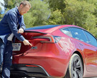 La nouvelle Model 3 Performance bénéficie d'un crédit d'impôt (image : Top Gear/YT)