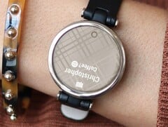 La smartwatch Garmin Lily est désormais disponible en deux nouveaux coloris. (Source : Garmin)