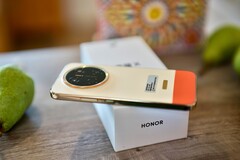 Robuste et doté d'une autonomie exceptionnellement longue : l'Honor X80 Pro Max est un appareil hors du commun.
