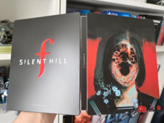 Une photo du steelbook Silent Hill f (image source r/gamecollecting)