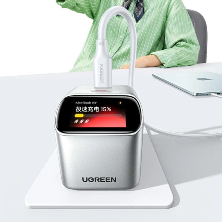 Le chargeur Ugreen X740 45W GaN peut identifier votre iPhone ou MacBook Air