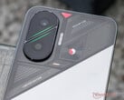 Le Poco F7 devrait être comparativement abordable pour un smartphone doté d'un chipset Snapdragon 8s Gen 4 et de 12 Go de mémoire vive. (Source de l'image : Notebookcheck)