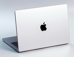 Le MacBook Pro est nettement plus cher depuis la hausse des prix.