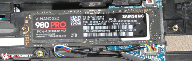 Un SSD NVMe sert de lecteur système.