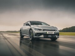 les véhicules électriques de 800 V comme l'EV6 ne seront pas majoritaires de sitôt (image : KIA)